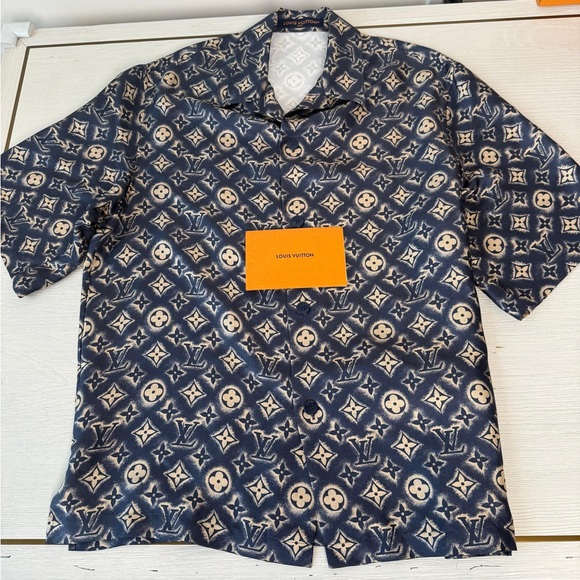 Louis Vuitton Navy and Cream Men's Shirt - Picture 2 of 6